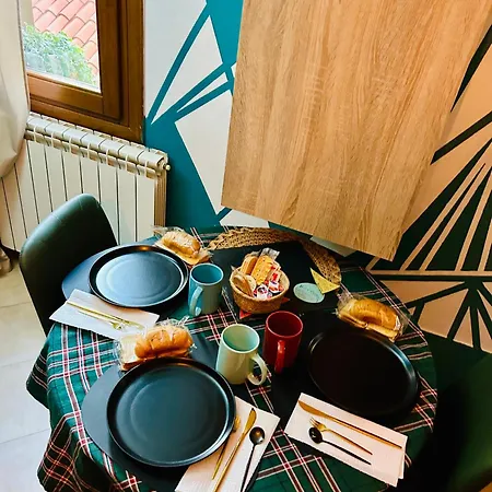 Apartamento Family House Di Genny E Nicola Small