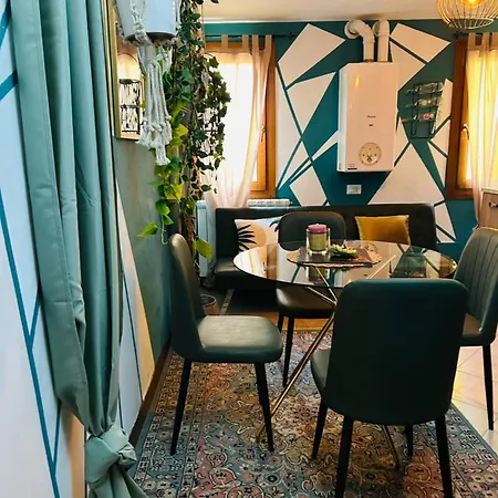 Apartment Family House Di Genny E Nicola Small